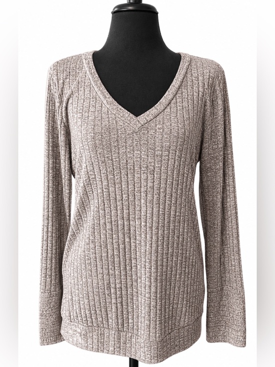Sweaters - Taupe Heather Ribbed V-Neck Top Size Large